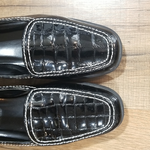 JENNY BUCHANAN Black Faux Crocodile Patent Leather Non-Slip Loafers Flats - Picture 3 of 13